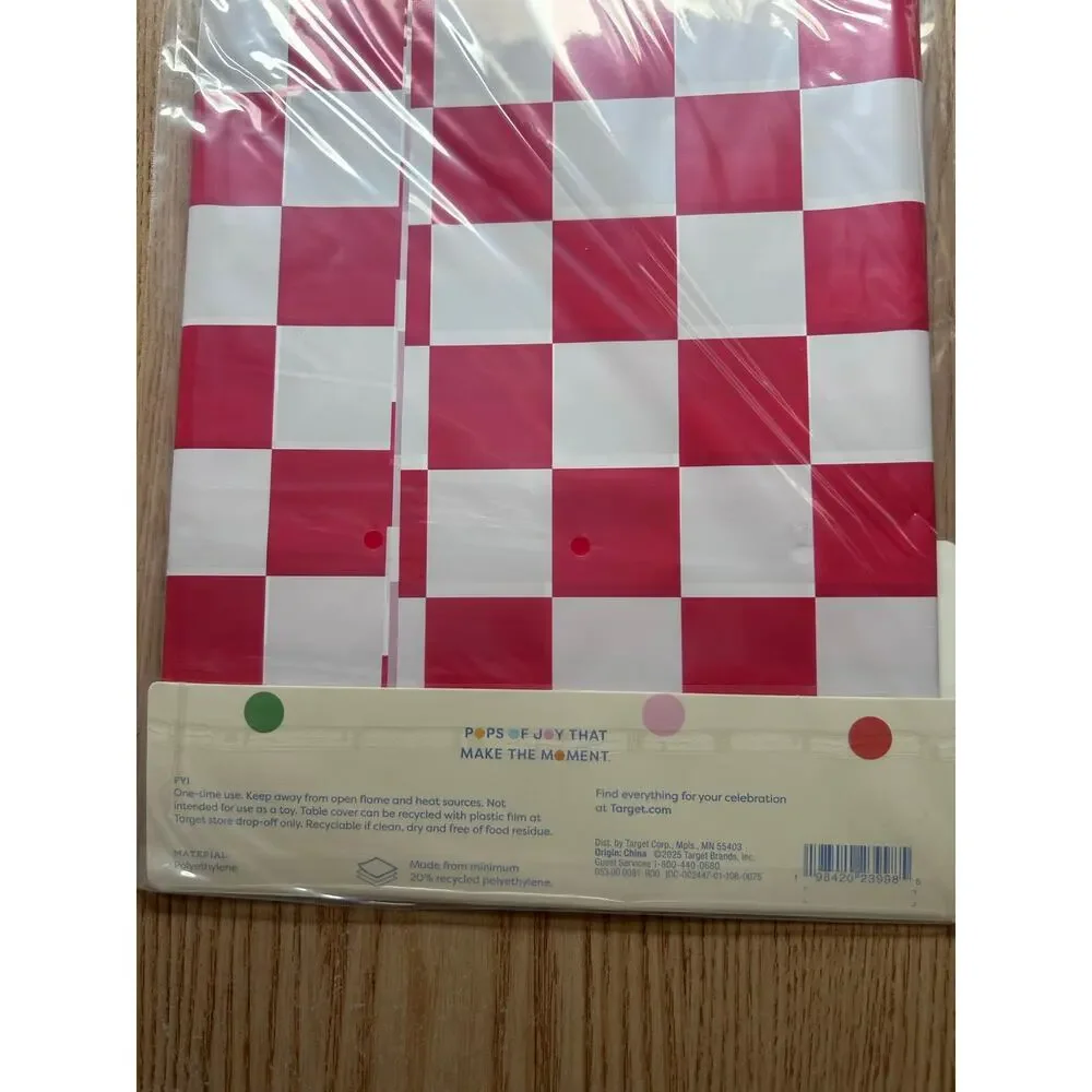 New Spritz Indoor Outdoor Plastic Checkerboard Print Tablecloth Red White 52x108